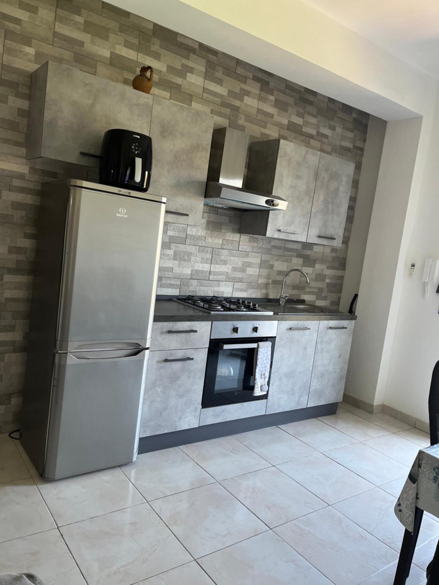 Monolocale Rosy Apartment Fiumicino Exterior foto